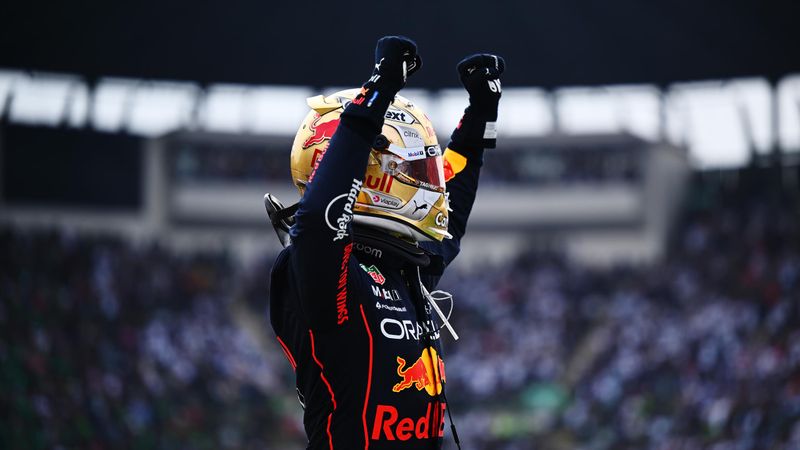 Resumen GP México: Verstappen hace historia con su 14ª victoria del año y otro KO de Alonso