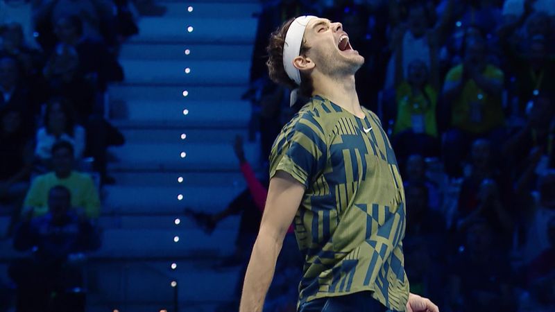 Kikapott Djokovictól, de az őrült tie-break legőrületesebb pontját megnyerte Fritz