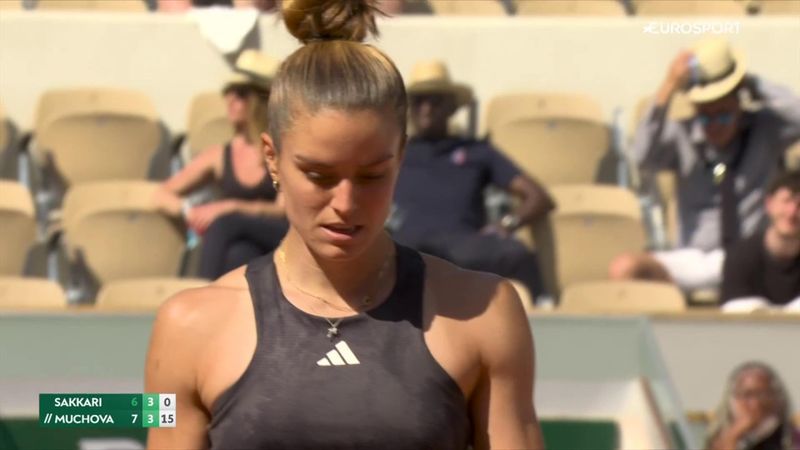 'She's so annoyed!' - Sakkari smashes racquet against shoe after miss