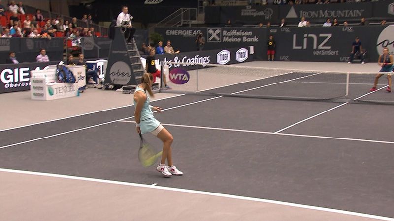 Des coups magnifiques, une belle bataille : le point superbe entre Rybarikova et Strycova
