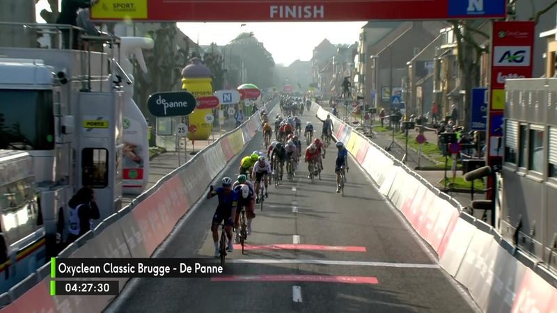 Sam Bennett sprint met overmacht naar zege in Brugge-De Panne