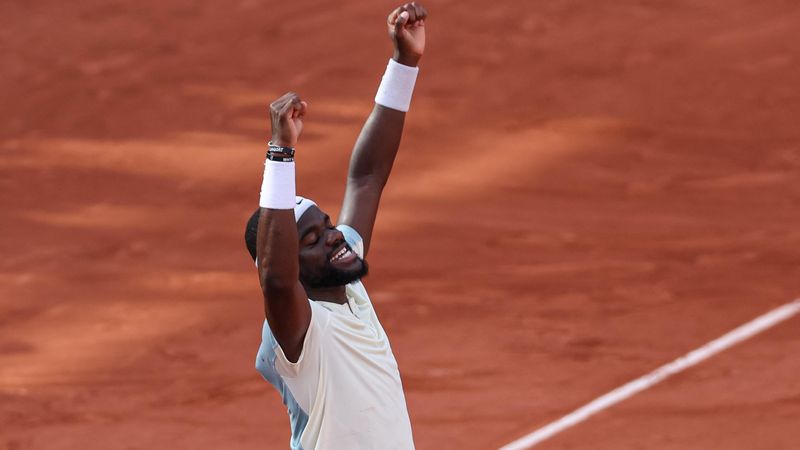 French Open Top 5 shots of Day 3 – Shapovalov, Collins, Medvedev, Schunk & Tiafoe