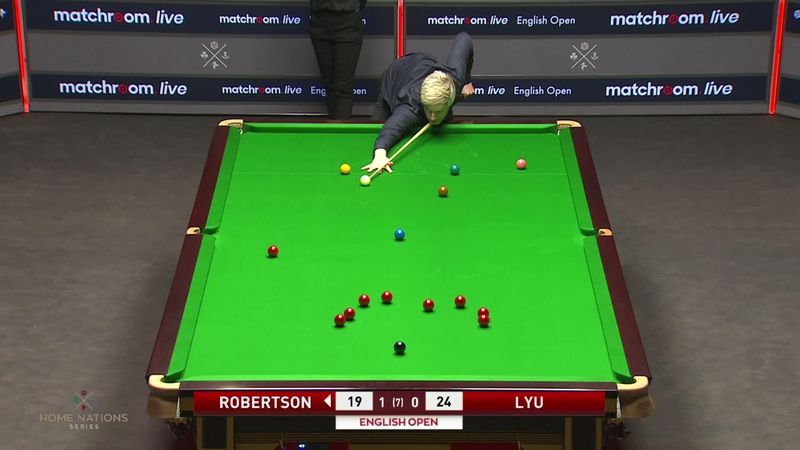 'What a great recovery shot!' - Robertson pots beautiful red
