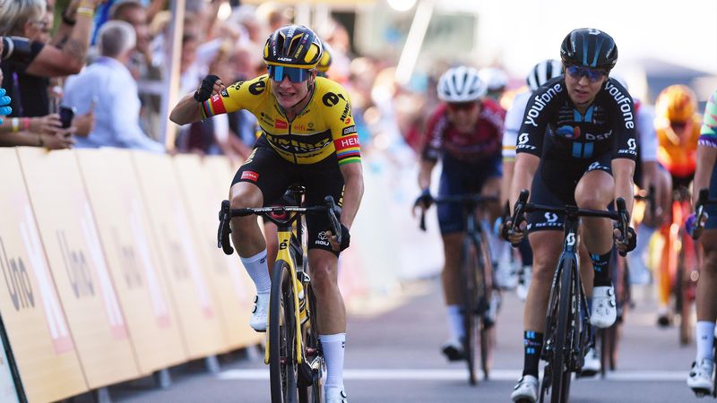 Watch Vos win from a bunch sprint during opening stage of Tour of Scandinavia