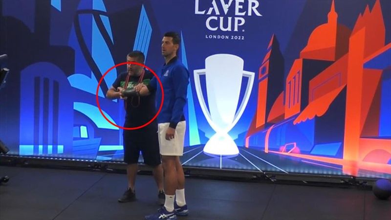 Infortunio al polso: ecco il problema di Djokovic