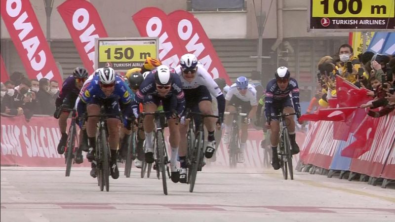 'Fabulous' - Cavendish storms to victory at Tour of Turkey