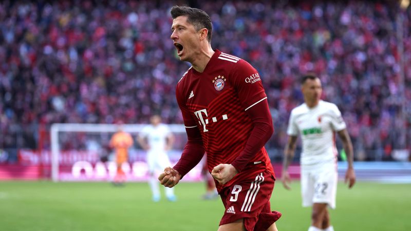 Resumen Bayern-Augsburg: Lewandowski saca de un apuro a los bávaros (1-0)
