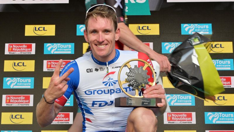 Le sprint rageur de Démare, la der' heureuse de Gilbert : le résumé de Paris-Tours