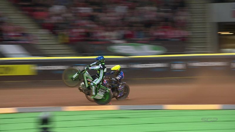 'Nasty looking accident' - Dudek and Holder in dramatic SGP crash