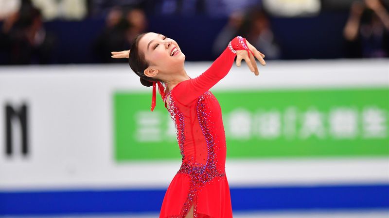 Elizabet Tursynbaeva marque l'histoire avec son quadruple saut