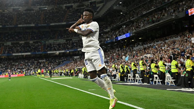 Resumen Real Madrid-Levante: El campeón mete miedo pensando en París (6-0)