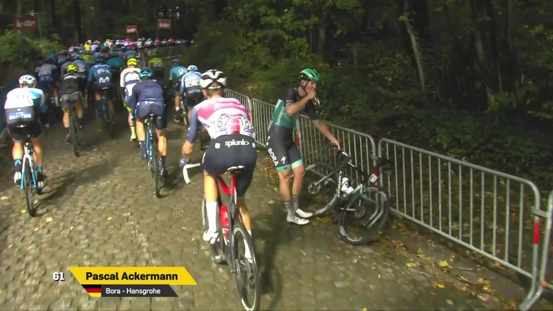Gent-Wevelgem: Ewan si stacca, problemi alla bici per Ackermann