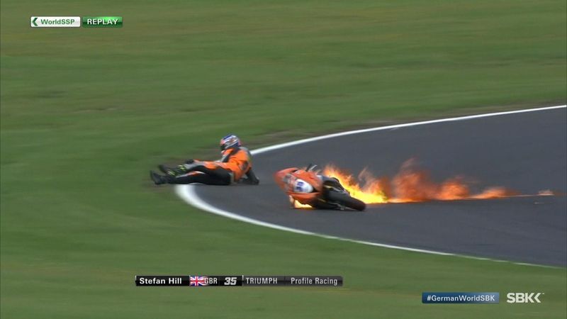 Fearless rider puts out fire with his hand
