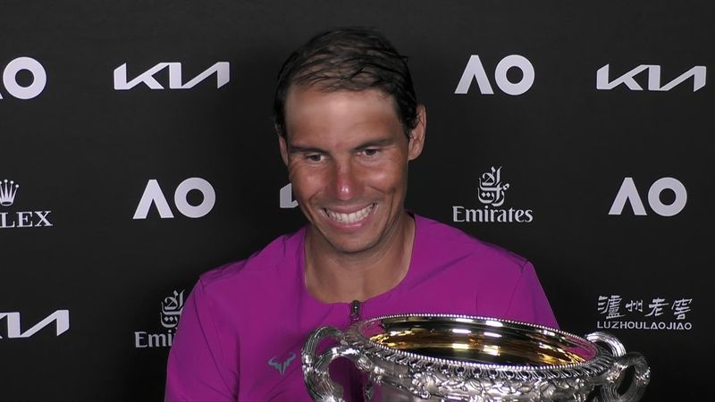 Rafa Nadal a adus trofeul de la Australian Open în cubul Eurosport. Ibericul a explicat cum a învins