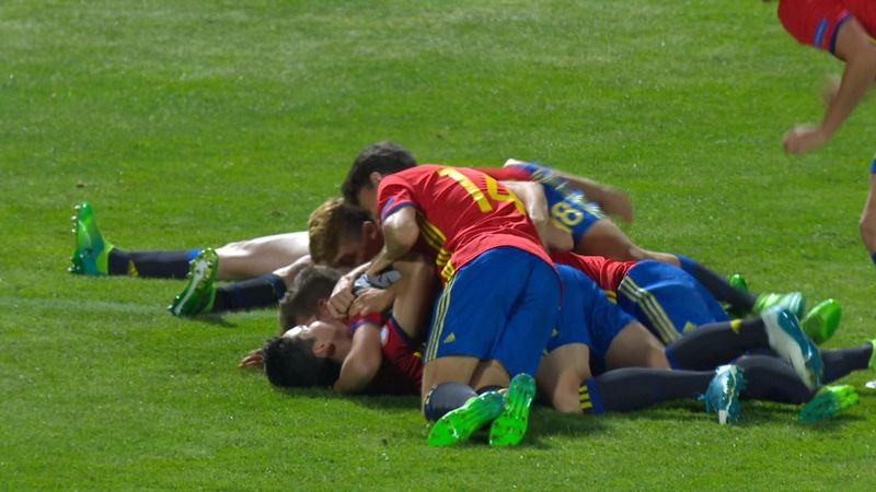 Highlights: Spain sink Germany on penalties to reach final