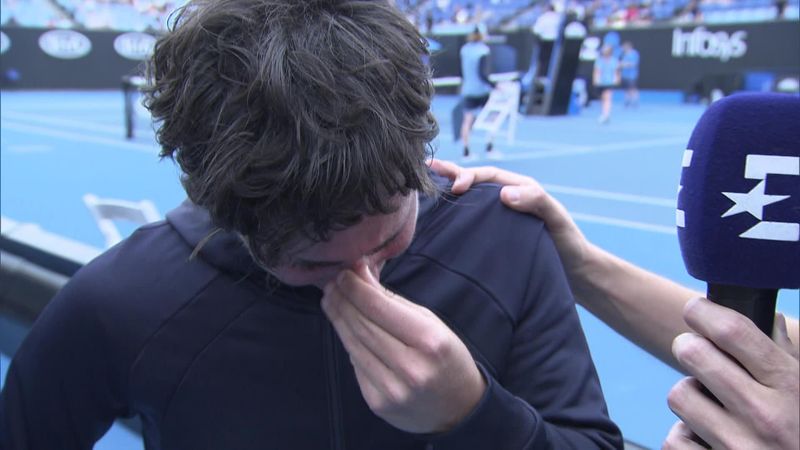 Suarez Navarro in tears after making her last Australian Open appearance
