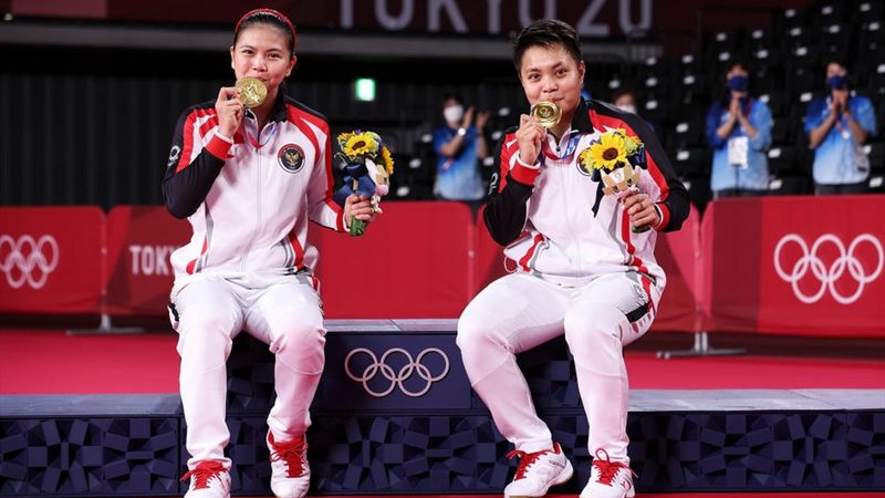 Tokyo 2020 | Damesdubbel Indonesië barst in tranen uit na matchpoint in badminton