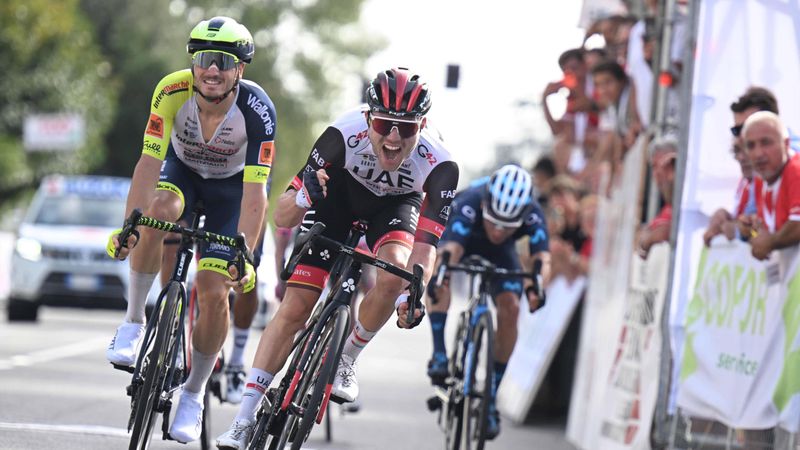Hirschi remata entre los favoritos y se adjudica el Giro de Toscana en un gran día de Movistar
