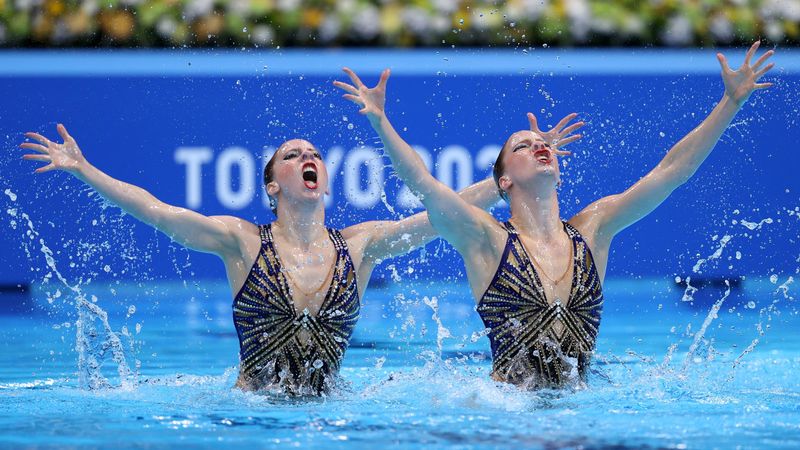 Tokyo 2020 | Zusjes De Brouwer negende bij het synchroonzwemmen