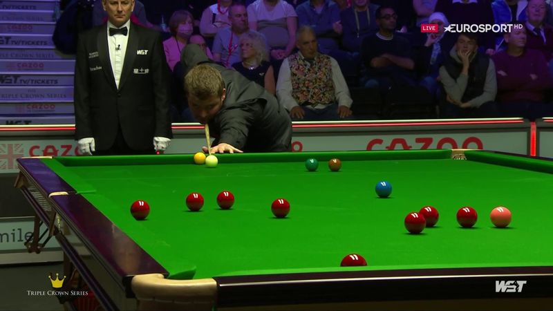 'The cue ball came back like magic' - White with sensational long pot against O'Sullivan