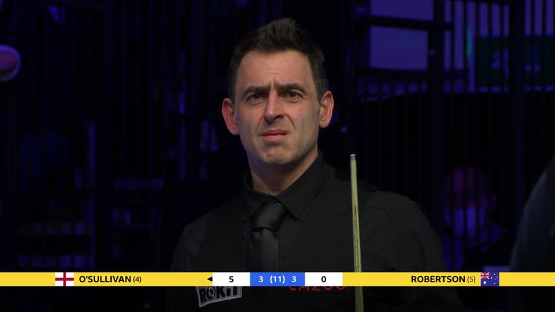 ‘Something is bothering him here’ - O’Sullivan put off by some movement in the crowd