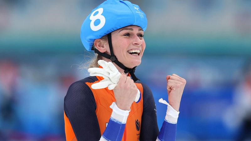 'Queen of the ice!' - Schouten wins 'brilliant' third gold in mass start