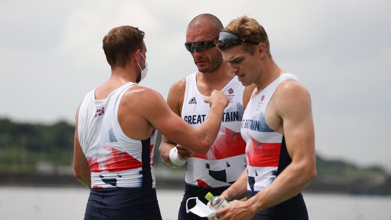 Great Britain dig deep to seal men's eight bronze as New Zealand take gold