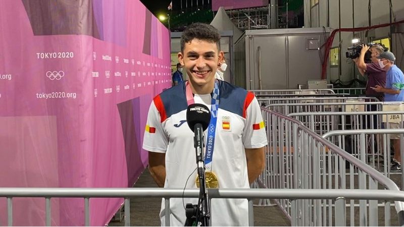 Escalada | Alberto Ginés con su oro, en Eurosport: "Todavía no me lo creo"
