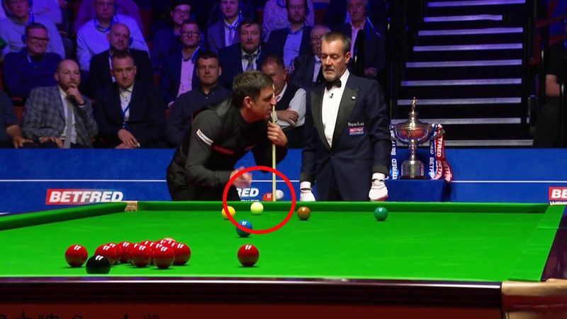 ‘You try it then’ - Watch remarkable moment O’Sullivan tells referee to take shot amid row