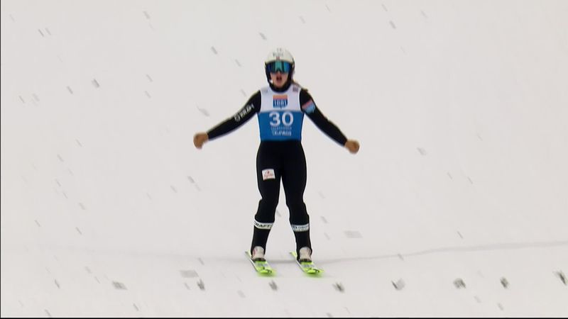 Gyda Westvold Hansen jumps 101m in Nordic Combined World Cup