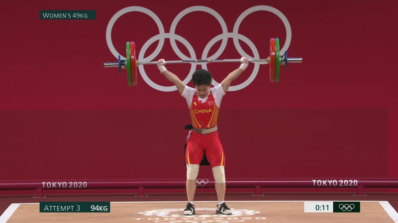 Olimpiai rekordot döntött a kínai súlyemelő