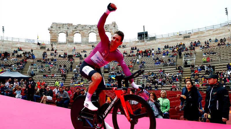 Trois victoires pour un maillot cyclamen : revivez le Giro de Démare