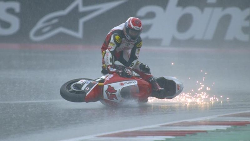 Lowes, Mir, Nagashima : hécatombe en fin de séance Moto2, sous le déluge