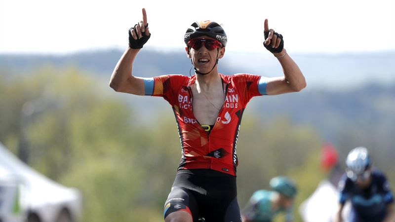Dylan Teuns valóra váltotta gyerekkori álmát, megnyerte a Flèche Wallonne-t