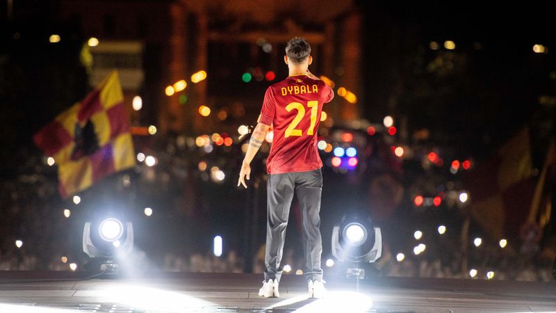 Irrer Empfang in der Hauptstadt: Roma-Fans drehen wegen Dybala durch