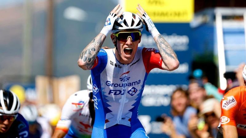 Valter Ati csapattársa, Stewart nyerte a Tour de l'Ain nyitószakaszát