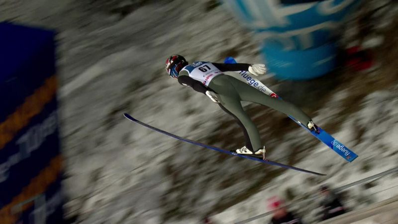 'He is there!' - Lindvik dominates ski jump in Zakopane