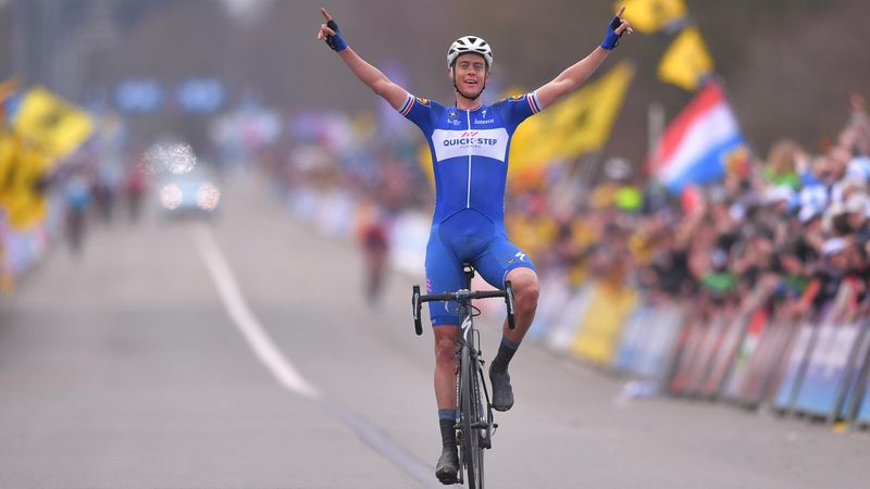 Ronde van Vlaanderen | Terpstra komt solo over de finish in 2018
