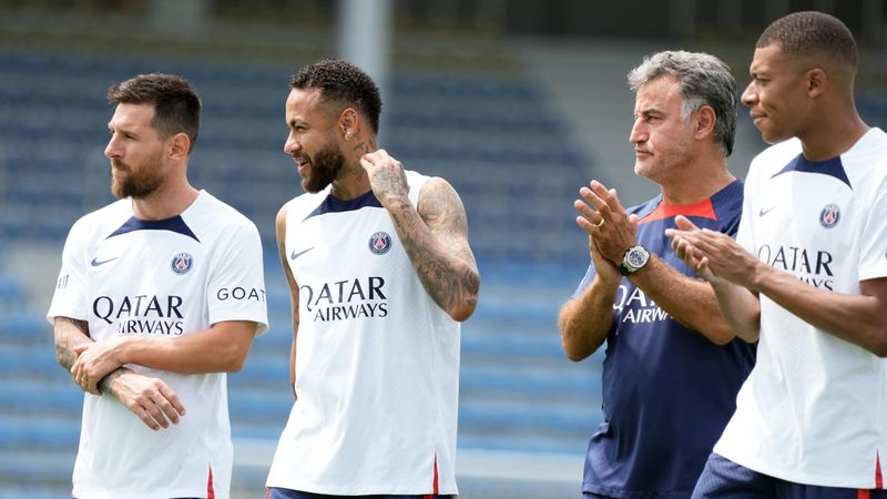 Kylian Mbappé, Lionel Messi, Neymar, Sergio Ramos et Cie ont régalé le public tokyoïte : vidéo de l'entraînement du PSG - Vidéo Football - Eurosport