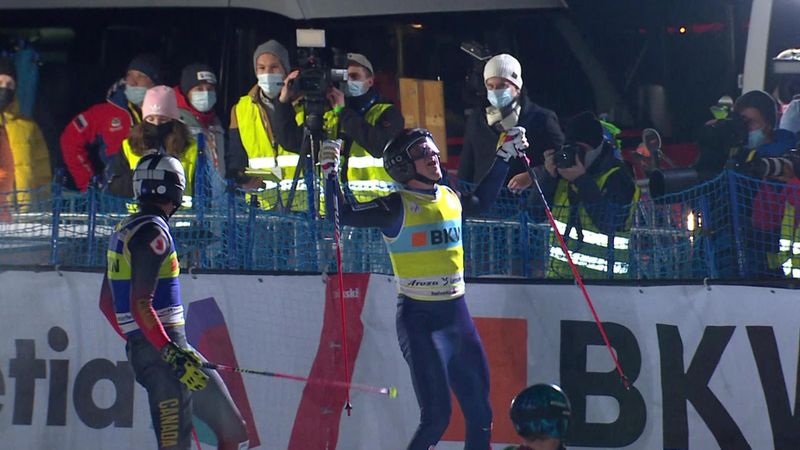 Skicross | Mobärg pakt de eerste binnenbocht en blijft concurrentie voor