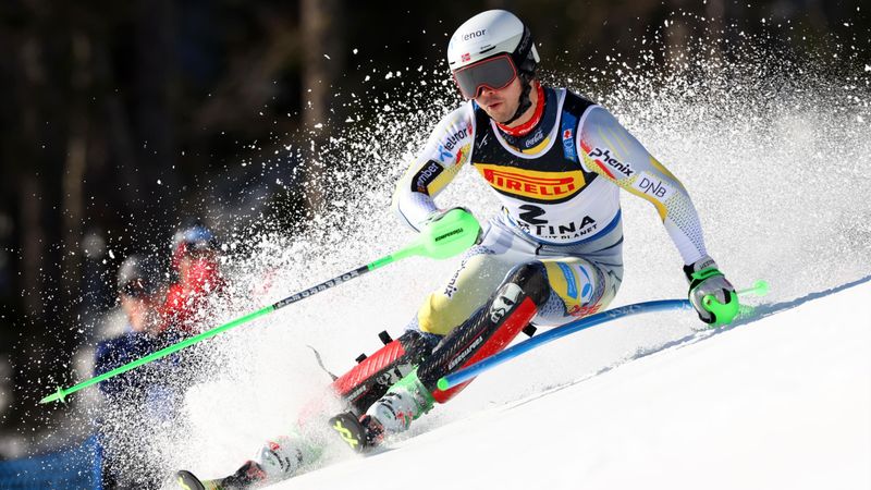 Wie auf Schienen: Foss-Solevaag rast zu Gold im Slalom