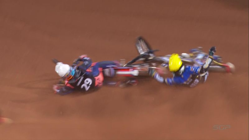 Lebedevs and Doyle collide on the first turn in heat 3