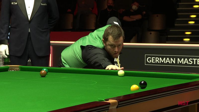 Mark Allen plays brilliant double to help him take frame