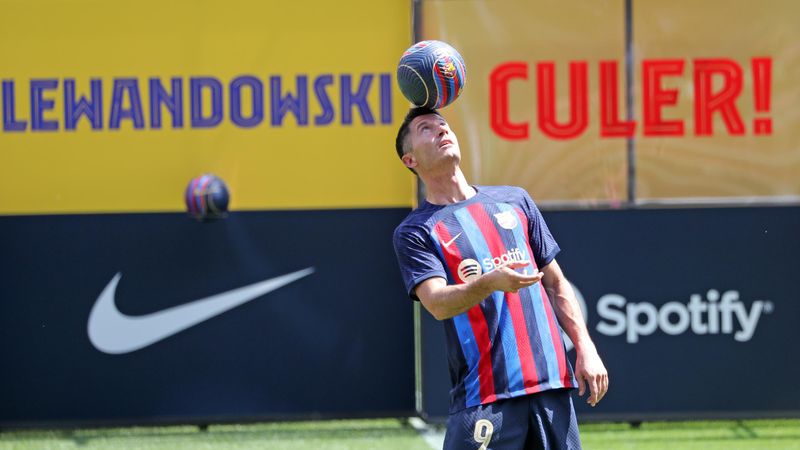 Barça-Fans verzückt: Lewandowski zaubert bei Vorstellung