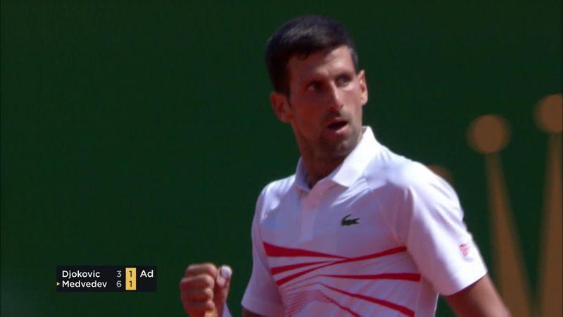 Pour réussir le break dont il avait besoin, Djokovic y a mis la manière !