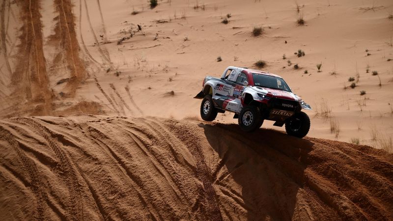 Zsíroskenyeret csinált a Dakar-mezőnyből kedden a Toyota