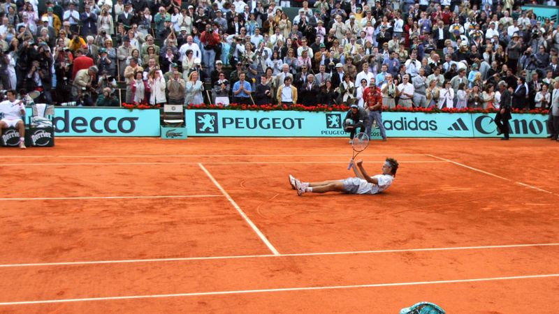 El inolvidable corazón de Guga Kuerten en la tierra de París que pasó a la historia de Roland-Garros