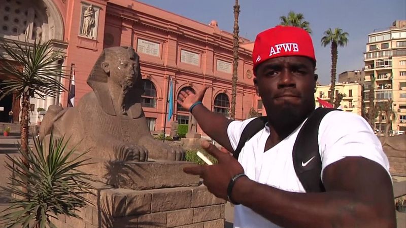 NFL players visit Egyptian museum