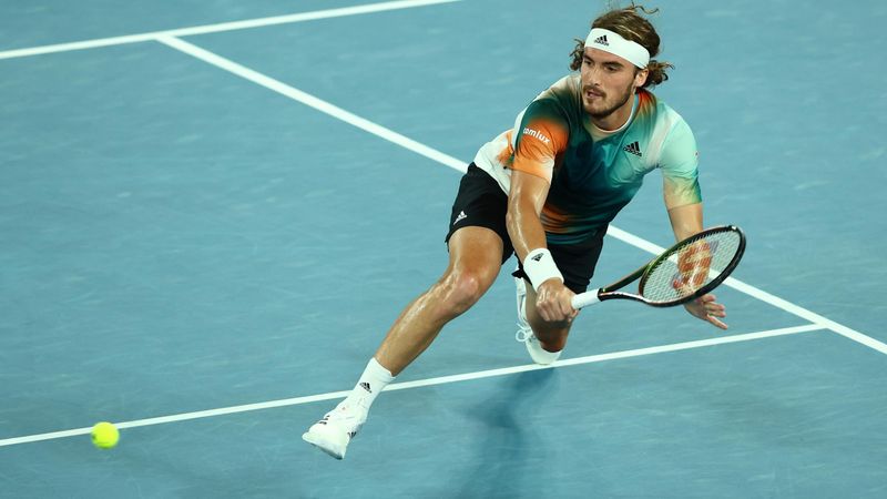 'Extraordinary' - Tsitsipas outfoxes Medvedev with exquisite volley