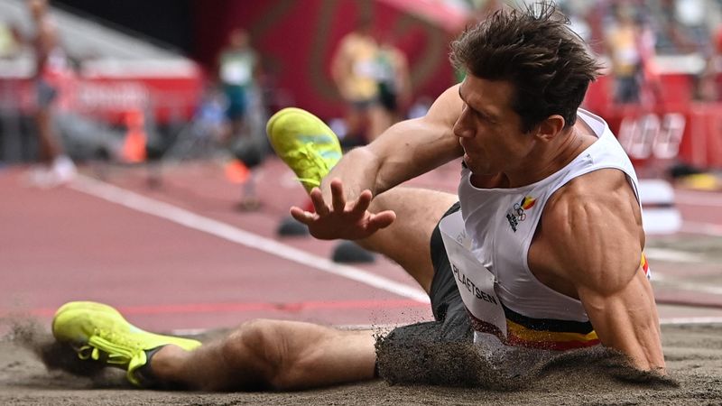 ‘Oh my word! No!’ - Injury sees Van der Plaetsen plummet head first into long jump pit